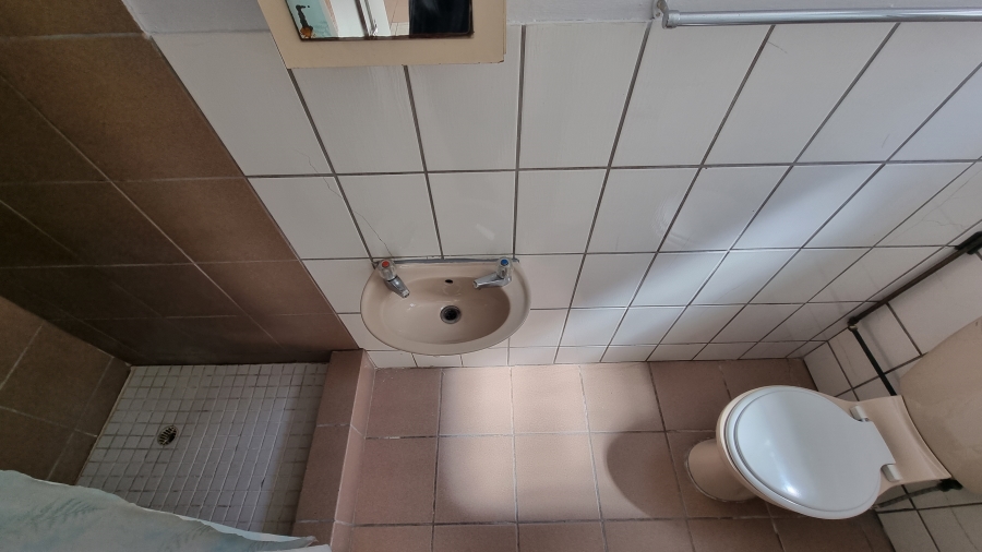 6 Bedroom Property for Sale in Lochnerhof Western Cape